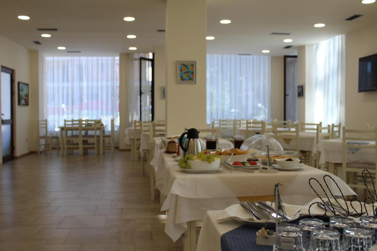 Hotel Villa Aljor Golem  Eksteriør bilde