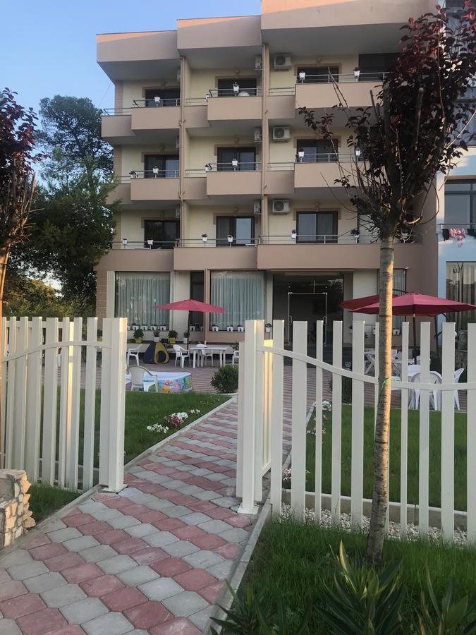 Hotel Villa Aljor Golem  Eksteriør bilde