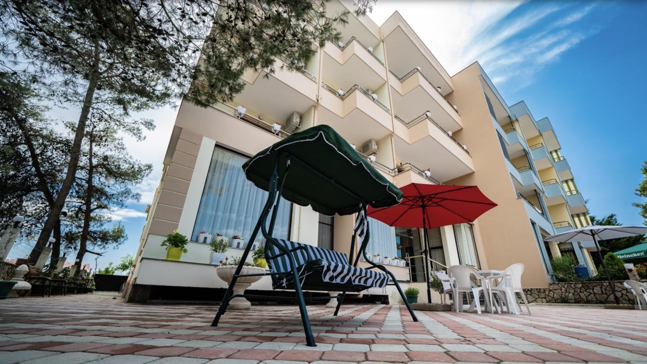 Hotel Villa Aljor Golem  Eksteriør bilde