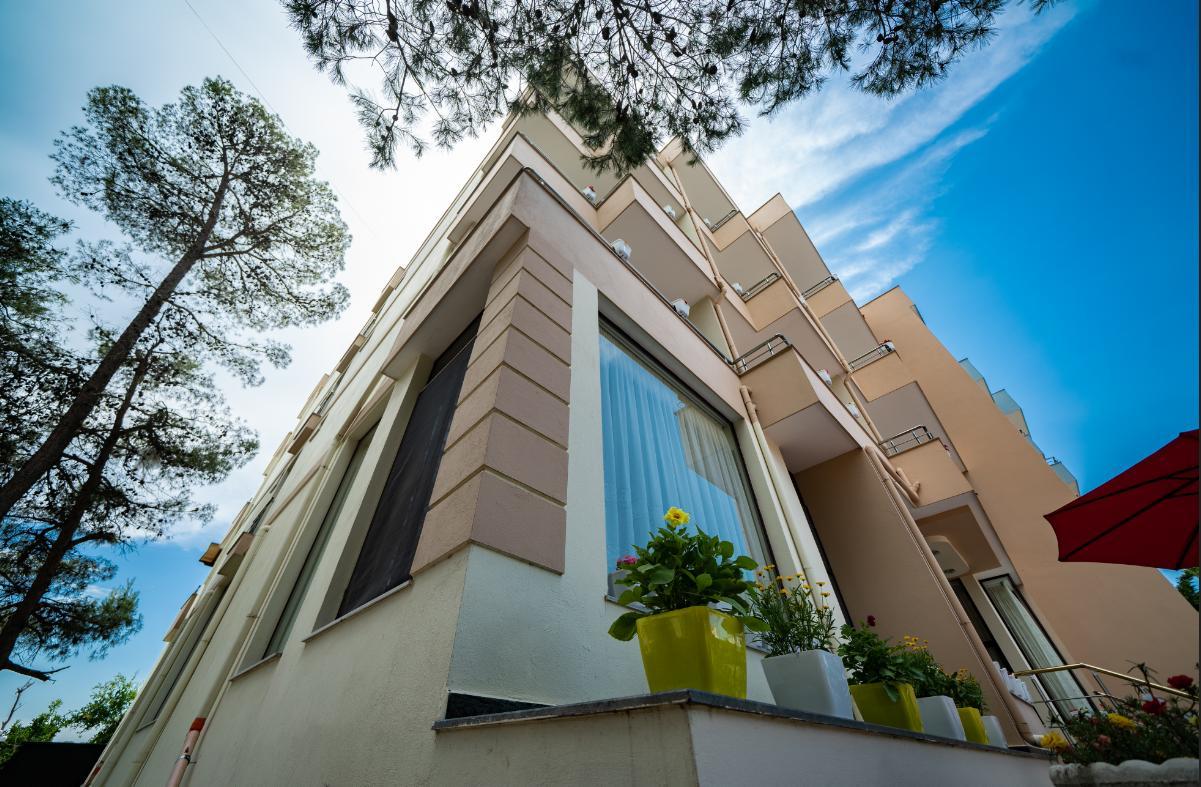 Hotel Villa Aljor Golem  Eksteriør bilde